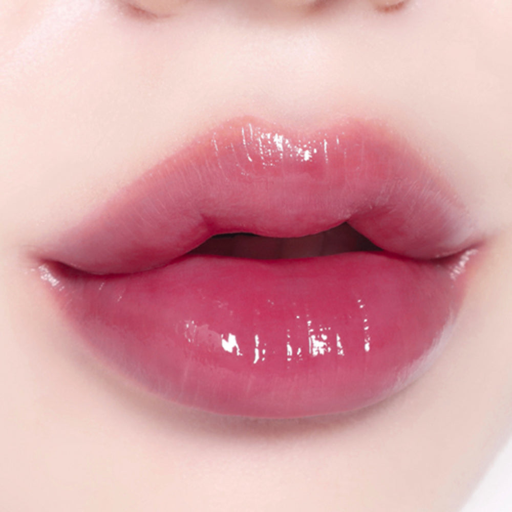 BBIA L'eau Tint 4.5g applied in a deep berry tone, giving lips a bold yet natural glossy look with a water-light feel.